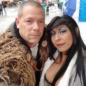 Meet your Posher, Raquel